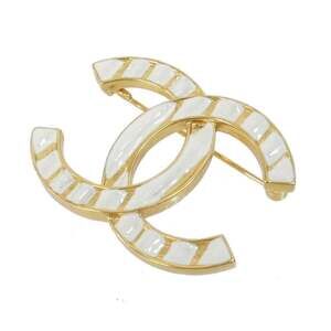 Chanel Brooch Gold And White #247070C11B